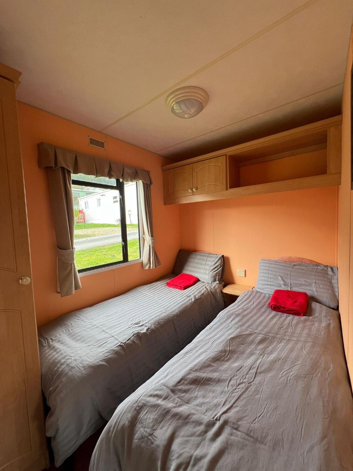 Spacious 2 Bedroomed Mobile Home آبيريستويث المظهر الخارجي الصورة